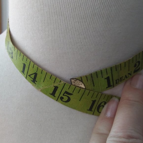 Vintage Trifari TM gold and black twist rope style necklace - Picture 11 of 16